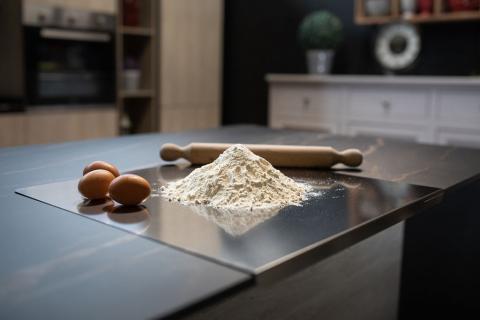 Deska do przygotowywania ciasta na pizzę