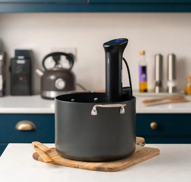 Wolnowar sous vide / 1200 W